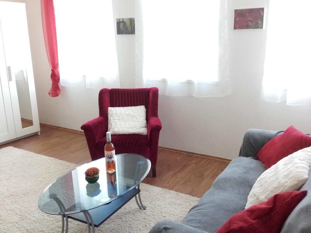 Eger Apartman Εξωτερικό φωτογραφία